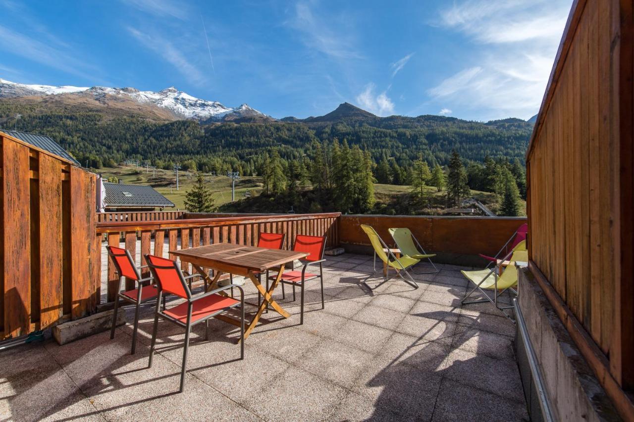 Fleurs Et Neige Appartement Lanslevillard Buitenkant foto