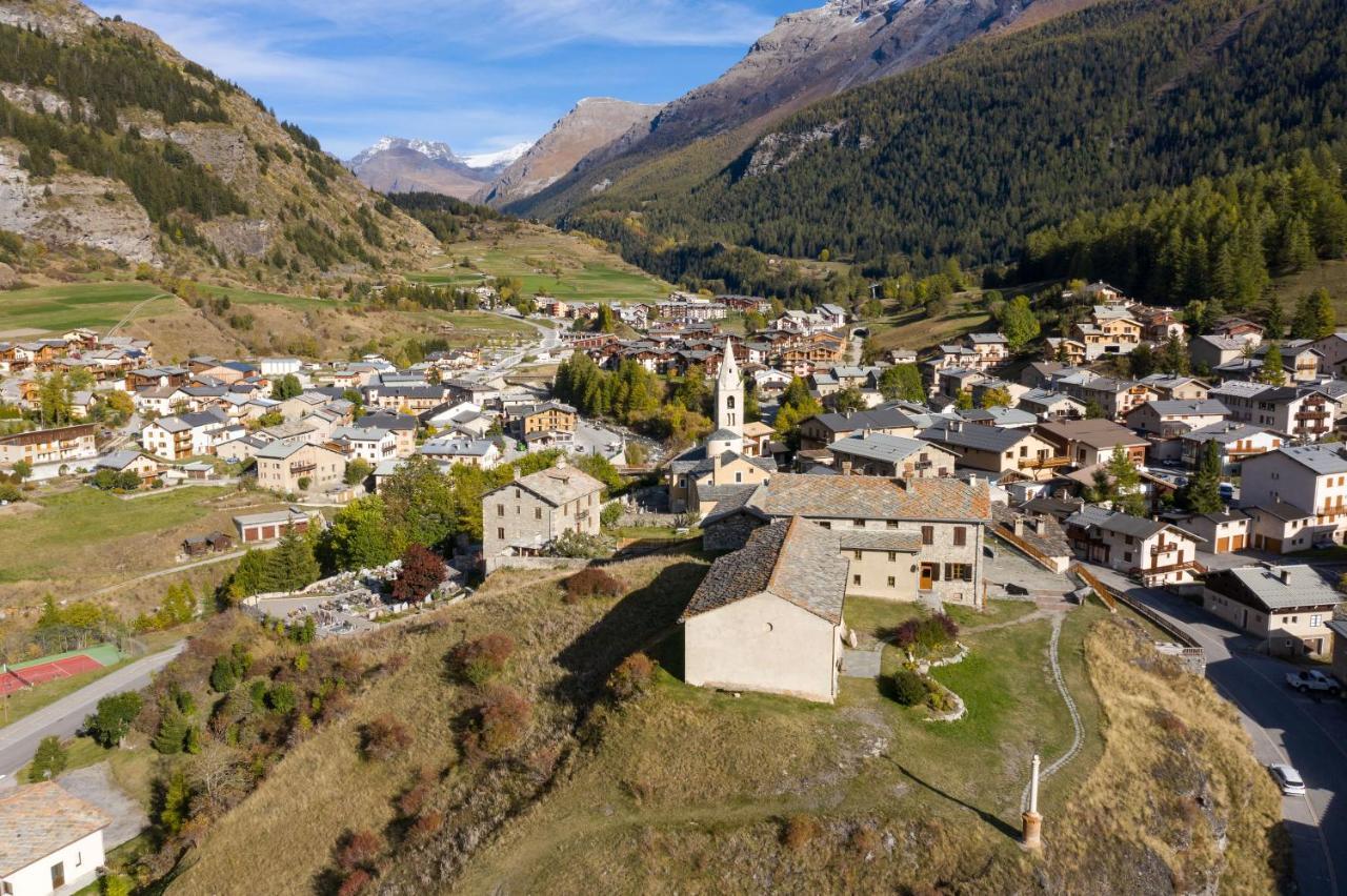 Fleurs Et Neige Appartement Lanslevillard Buitenkant foto